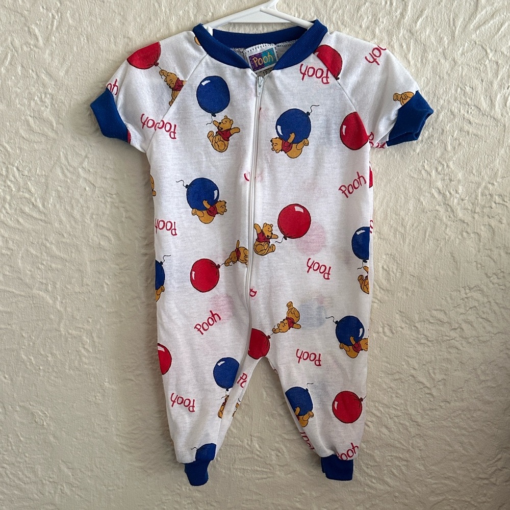 Vintage 1980s Disney Winnie the Pooh Bear Sleeper Red Blue Balloon 12 Months